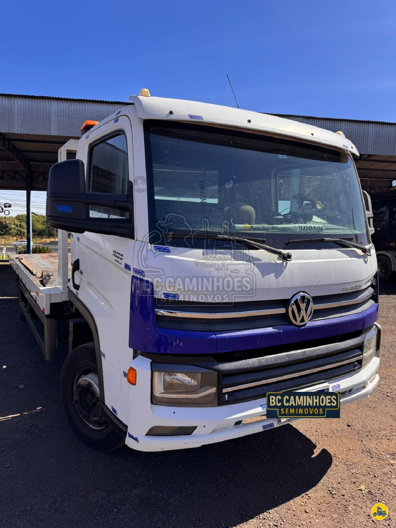 CAMINHAO VOLKSWAGEN VW 11180 Plataforma Guincho 3/4 4x2 BC Caminhões Seminovos RIBEIRAO PRETO SÃO PAULO SP